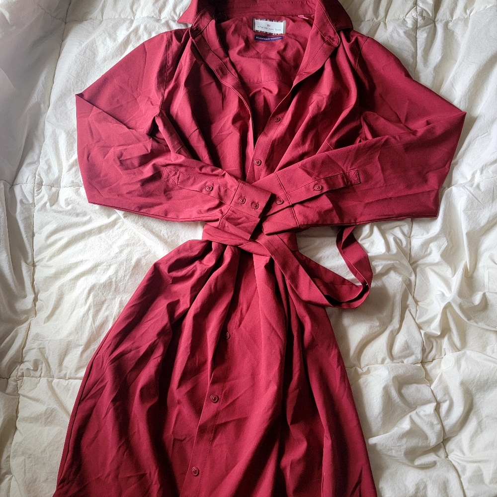 Red Collard button-up dress